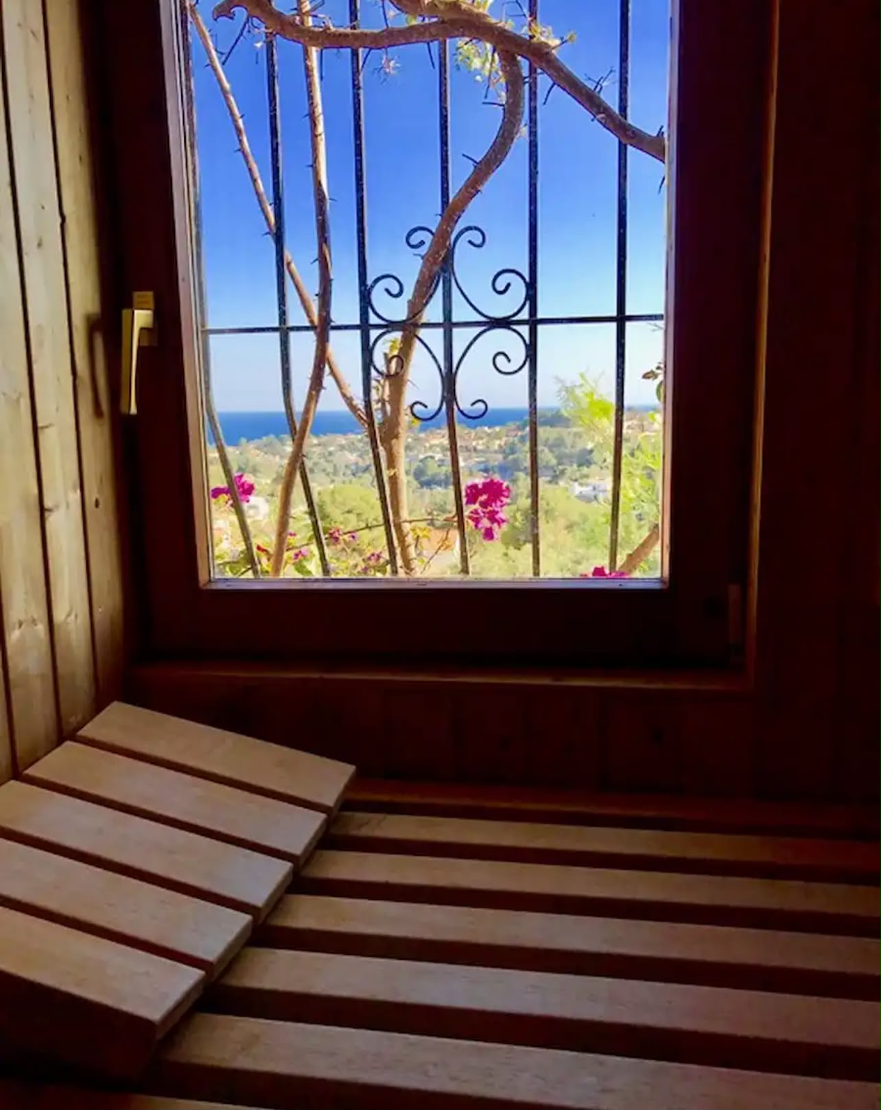 Sauna con vistas al Mediterráneo