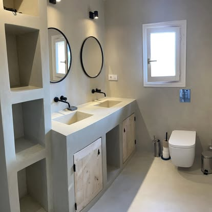 Baño de la villa en microcemento